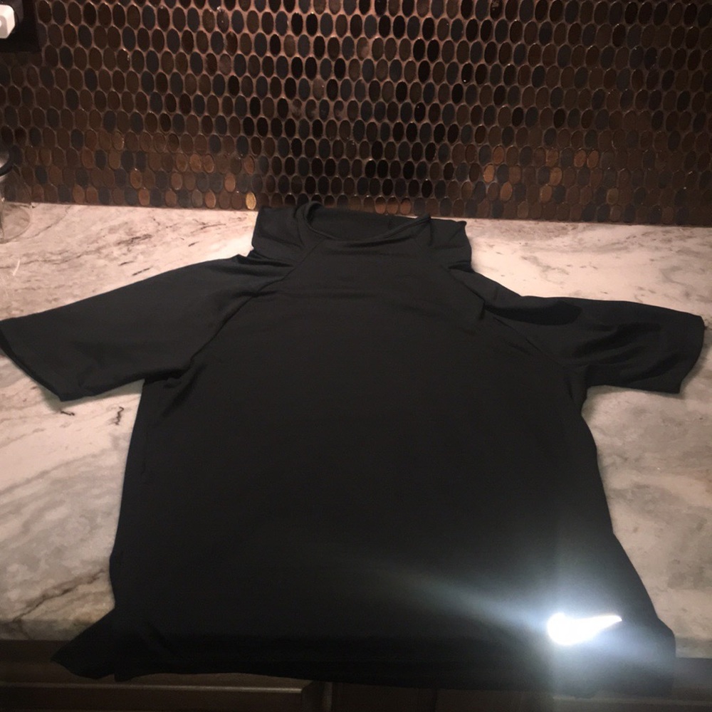 Black running pullover